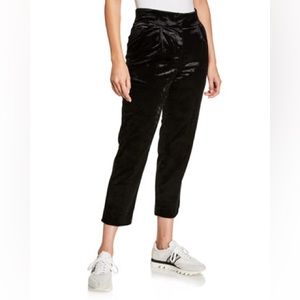 Brunello Cucinelli high-rise pants. Size: M/L